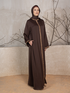 Nouveau Vente en Gros Abaya Islamique Vêtements Femmes OEM ODM Personnaliser Couleur Marron 100% Tissu Polyester Brodé à Manches Longues Abaya - Product Image 2