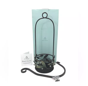 Garden Lites Linterna colgante durante todo el año Candelabro de hierro para decoraciones del hogar para Navidad y otras ocasiones - Product Image 1