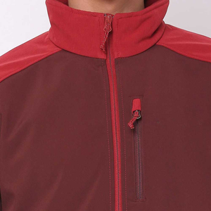 Chaqueta de caparazón blando personalizable de etiqueta privada con patrón de letras y cuello levantado de alta calidad profesional al mejor precio con estilo para hombre - Product Image 6