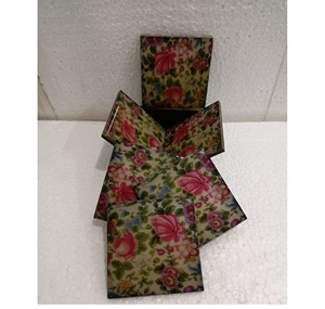 Ensemble de sous-verres en matériaux personnalisés Tampons ronds en pierre de style classique pour la cuisine Fabriqué en Inde - Product Image 2
