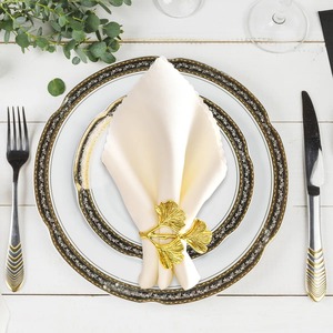 Ensemble de 4 anneaux de serviette en métal doré de luxe, design feuille de ginkgo, pour un style de table élégant, décoration festive et réception haut de gamme - Product Image 4