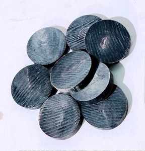 Botones de Cuerno de Búfalo Genuinos de Fabricante Indio, Color Natural, Botones en Blanco para Uso en Prendas - Product Image 1