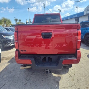 Toyota Tacoma TRD Off-Road 2025 en parfait état - Product Image 3