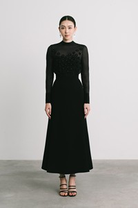 Elegante negro atractivo LUNA PLISADO TOP 35% SEDA 65% ALGODÓN Blusas y camisas de mujer Falda larga Ropa de moda Hecho en Vietnam - Product Image 4