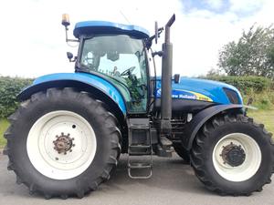 Tractor agrícola usado 4WD nuevo y tractor holandés T7060 a la venta - Product Image 4