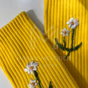 Nueva llegada de calcetines de invierno hechos a medida con estilo de los hombres de alta calidad antideslizante Material antibacteriano para la temporada de otoño MOQ 10 pares - Product Image 6