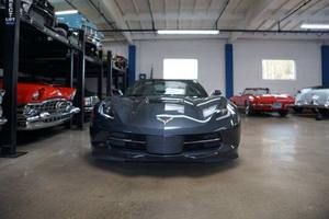 Se Vende Corvette 2019 Convertible de 2 Puertas, Automático, 2631 Millas, Interior Claro, Asientos de Cuero, Control de Crucero ACC, Neumáticos R19, Tracción en las Cuatro Ruedas - Product Image 2