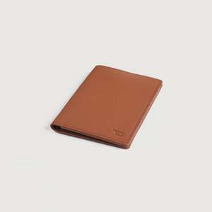 Portefeuille de voyage fin en cuir véritable fait main avec fermeture ouverte et protection RFID - Product Image 3