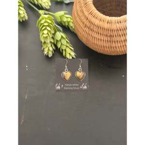 Pendientes Colgantes Hechos a Mano por Navajo con Ágata BB y Corazón de Plata Esterlina para Regalo - Product Image 1