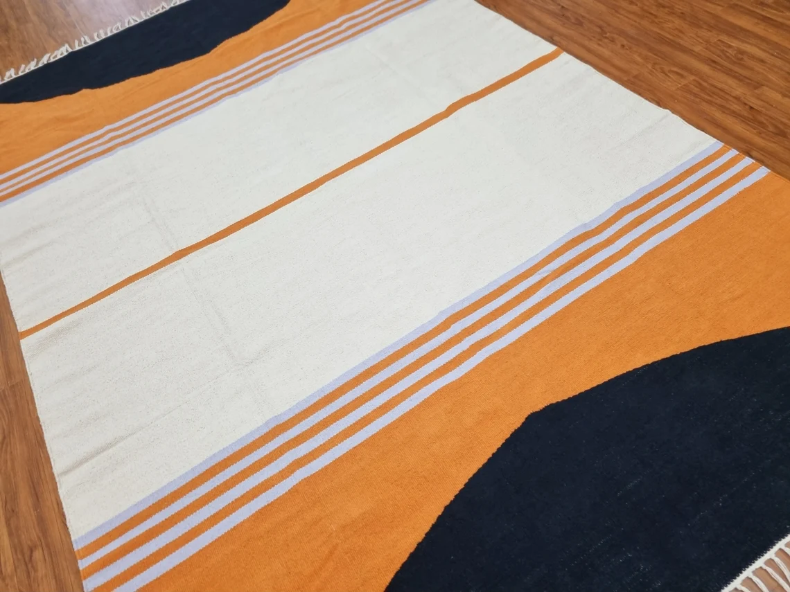 Identique à l'image