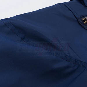 Chaqueta de bombardero clásica a prueba de viento para hombre con ajuste cómodo y forro suave de cuello alto - Product Image 4