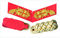 Fabricant de reproductions classiques d'uniformes, 100% fil et laine, colliers, écussons et badges entièrement personnalisés