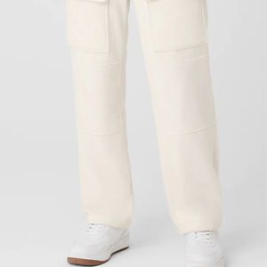 Pantalones atléticos de alto rendimiento: transpirables, absorbentes de humedad para entrenamientos intensos - Product Image 1