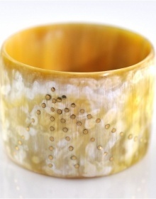 Poignets, bracelets et bracelets en corne de buffle naturelle fabriqués à partir de corne de buffle véritable, disponibles dans un assortiment de - Product Image 4