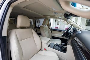 SUV automatique Lesuz G.X 460 2022 avec toit ouvrant, phares, caméra arrière 360°, sièges électriques - Product Image 2