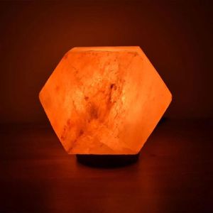 Lampe au sel de roche rose de l'Himalaya en forme de cristal avec base en bois sculpté à la main Lumière rougeoyante Décoration artisanale naturelle - Product Image 4