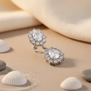 ต่างหูห้อยประดับเพชรคิวบิกเซอร์โคเนีย เงินแท้ 925 ชุบทอง สำหรับงานแต่งงานและงานเลี้ยงของผู้หญิง - Product Image 1