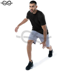 Camiseta de manga corta activa Core Active para hombre de Athletic Works, Camiseta deportiva personalizable, tela que absorbe la humedad - Product Image 4