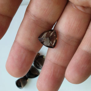Cuarzo Ahumado Natural de 12MM con Corte Trillón, Gema Suelta de la Mejor Calidad para la Fabricación de Joyas - Product Image 3