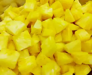 Délicieux Cube d'ananas glacé avec la variété de vitamines du Vietnam-la plus haute qualité/Contact à + 84 911 695 402