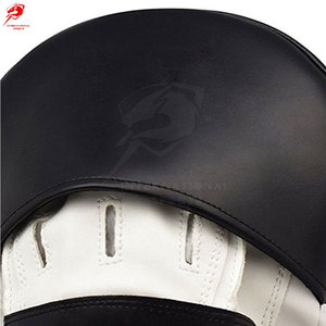 Mitaines de frappe respirantes à technologie avancée pour exercices de vitesse, évacuation de l'humidité, équipement de frappe athlétique - Product Image 5