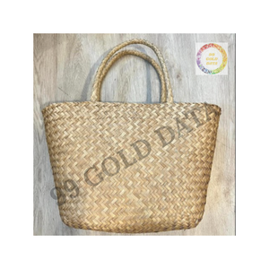 Sac élégant en jonc de mer tissé pour femmes avec un design écologique et des poignées solides, idéal pour les voyages et les pique-niques - Product Image 2