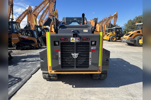 Chargeur sur chenilles compact CASE TV620B neuf et d'occasion - Product Image 4