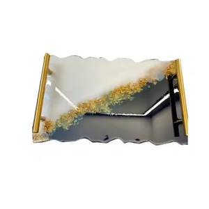 Plateau de service élégant en résine sarcelle avec poignées en feuille d'or, parfait pour les centres de table de luxe et la décoration intérieure moderne - Product Image 3