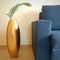 Moderne Metall-Blumenvase Dekorativ für Heim- und Hotel-Inneneinrichtung