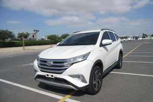 รถยนต์มือสอง ปี 2020-2022 รุ่น RUSH Sedan ขับเคลื่อนสี่ล้อ เบาะหนัง ระบบควบคุมความเร็วอัตโนมัติ กล้อง 360 องศา 5 ที่นั่ง ไฟ LED เครื่องยนต์ 4.5 ลิตร ยูโร 4 หลังคาซันรูฟแบบพาโนรามา - Product Image 3