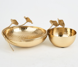 Home Craft Exports Increíble oferta en vajilla de calidad superior Cuenco para servir ensalada martillada de lujo para decoración del hogar Hecho EN LA India - Product Image 1