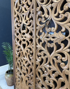 Armario de madera de mango tallado a mano, acabado pulido natural - Product Image 3