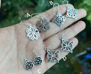 Boucles d'oreilles simples en argent sterling faites à la main 925 crochet conception bijoux cadeau pour son accessoire de Noël élégant - Product Image 1