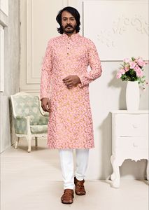 Pyjama Kurta de créateur à imprimé en feuille multicolore de style Manyavar pour hommes, vêtements de mariage de style indien et pakistanais à prix de gros - Product Image 4