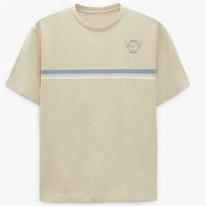 T-shirt pour homme de style moderne, coupe ample, conçu pour un ajustement décontracté, avec un matériau durable et un style confortable, idéal pour une utilisation en extérieur - Product Image 1