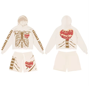 Ensemble de sweat à capuche streetwear imprimé tête de mort à la mode pour hommes et femmes ensemble de sweat à capuche et short assortis style de rue - Product Image 4