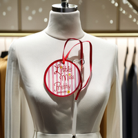 Étiquettes en papier personnalisées à la mode, gaufrées, mates, pour les marques de vêtements, logo de marque de vêtements