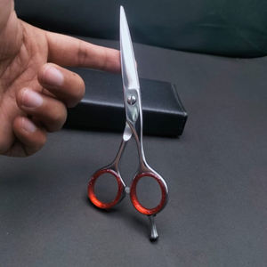 6 pouces moins cher haute ciseaux coiffeur barbe ciseaux professionnel en acier inoxydable barbier coupe de cheveux ciseaux personnalisé handel - Product Image 6