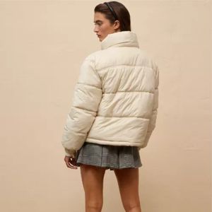 Veste courte en latte durable et confortable pour femmes | Manteau d'hiver court élégant pour un usage quotidien - Product Image 4