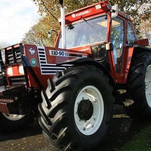 Tractor de Ruedas Fiat de 70HP, Modelo 110-90, con Motor, Caja de Cambios y Bomba, Tractor de Alta Potencia 4x4, Maquinaria Agrícola de Uso Pesado - Product Image 6