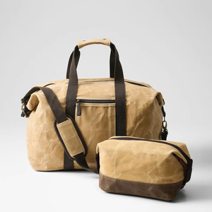 Bolso de lona y cuero de lujo unisex hecho a mano con cremallera, Bolso grande de viaje de fin de semana, bandolera para uso diario o viajes aéreos - Product Image 4