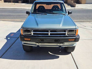 Auto Usado de Calidad a Precio Accesible, Toyota Pickup 1988, Volante a la Izquierda - Product Image 3
