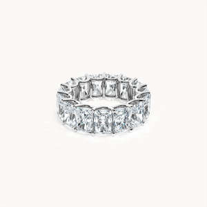 Bague Celeste Eternity en or 14 carats avec diamant cultivé en laboratoire - Product Image 1