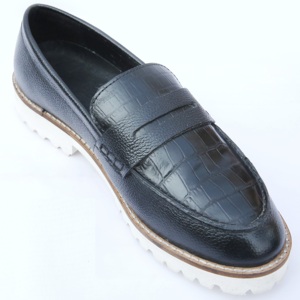 Mocasín de cuero para mujer 2023, alta moda para mujer, informal, de cuero genuino, tendencia de verano para mujer, caja de llaves de primavera Unisex para invierno - Product Image 1