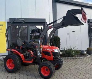 รถแทรกเตอร์ดีเซลขนาดเล็ก Kubota BX25D ขับเคลื่อน 4 ล้อ ประสิทธิภาพสูง พร้อมรถตักดินหน้าและหลังสำหรับงานเกษตร - Product Image 1