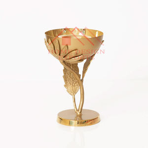 Bol de dates doré en métal décoratif de vente chaude avec des supports de fleurs/Vase de bol de fleurs en aluminium en métal écologique pour la décoration intérieure - Product Image 1