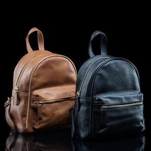 กระเป๋าเป้สะพายหลังแฟชั่นหนังแท้สีน้ำตาลสุดหรูกันขโมยทนทานมีซับในทำจากผ้าฝ้ายเหมาะสำหรับใส่ไปโรงเรียนท่องเที่ยวแบบยุโรปใช้ได้ทั้งชายและหญิง LBP-0165 - Product Image 1