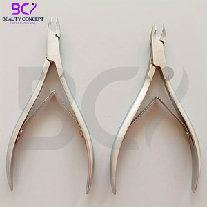 Coupe-cuticules professionnel en acier inoxydable antidérapant, durable, parfait pour les soins des mains, des pieds et des ongles, éliminateur de peaux mortes de précision - Product Image 2