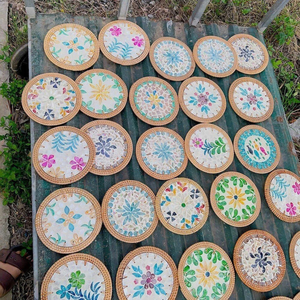 Posavasos de ratán de alta calidad más vendido con incrustaciones de placa de mimbre de nácar estilo Floral hecho a mano en Vietnam - Product Image 5