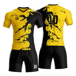 Spor % 100% polyester nefes özel süblimasyon tasarım kısa kollu futbol forması futbol kıyafetleri erkekler futbol üniformaları